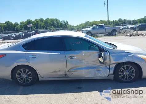 2015 Nissan Altima 2.5 S из США, поврежденный, VIN 1N4AL3AP7FN399158